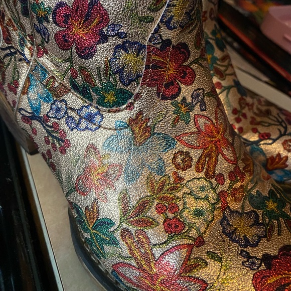 Women’s Roper Ingrid Floral Western Boot - Picture 14 of 14